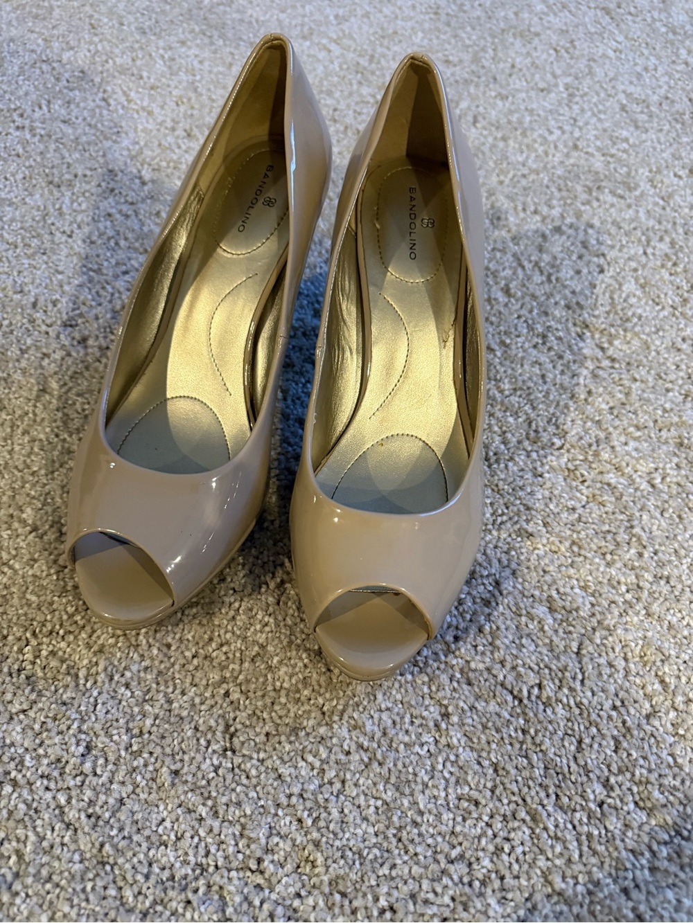 Bandolino Beige Patent Peep-Toe Heels